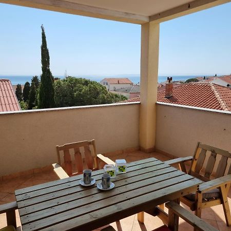 Apartment Wallot Novalja Exterior photo