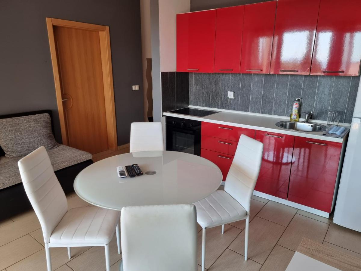 Apartment Wallot Novalja Exterior photo